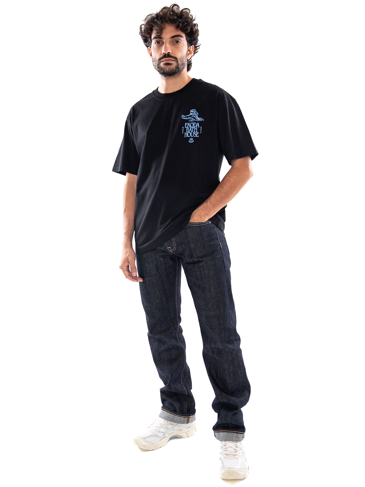 Edwin Ekoda Bath House TS Black - Maglietta Uomo Nera I037318 89,67 EDWIN 