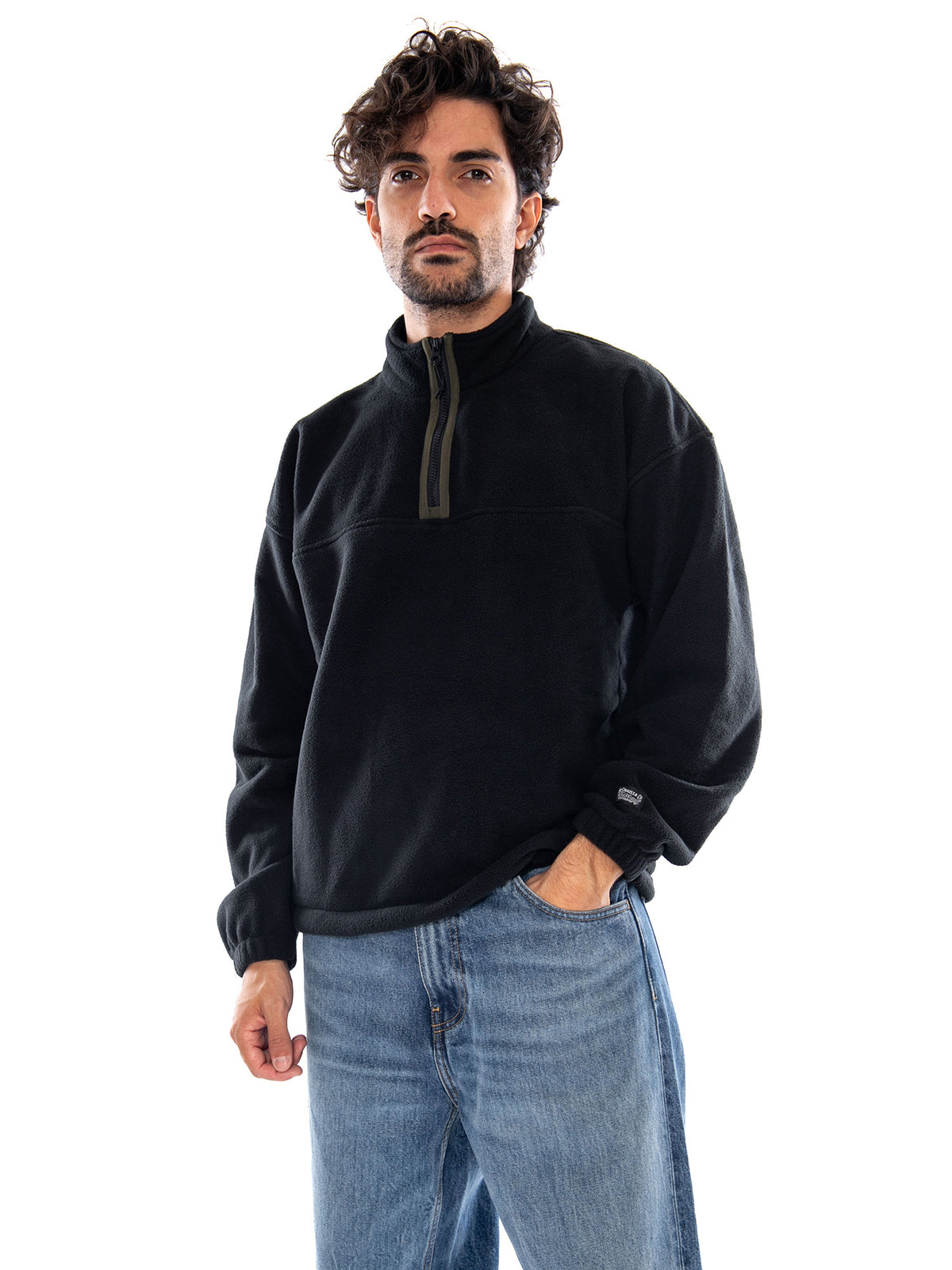 REDWOOD QUARTER ZIP JET BLACK - Felpa con Collo Medio e Zip Corta Uomo Nera 0084M 0000 LEVIS 