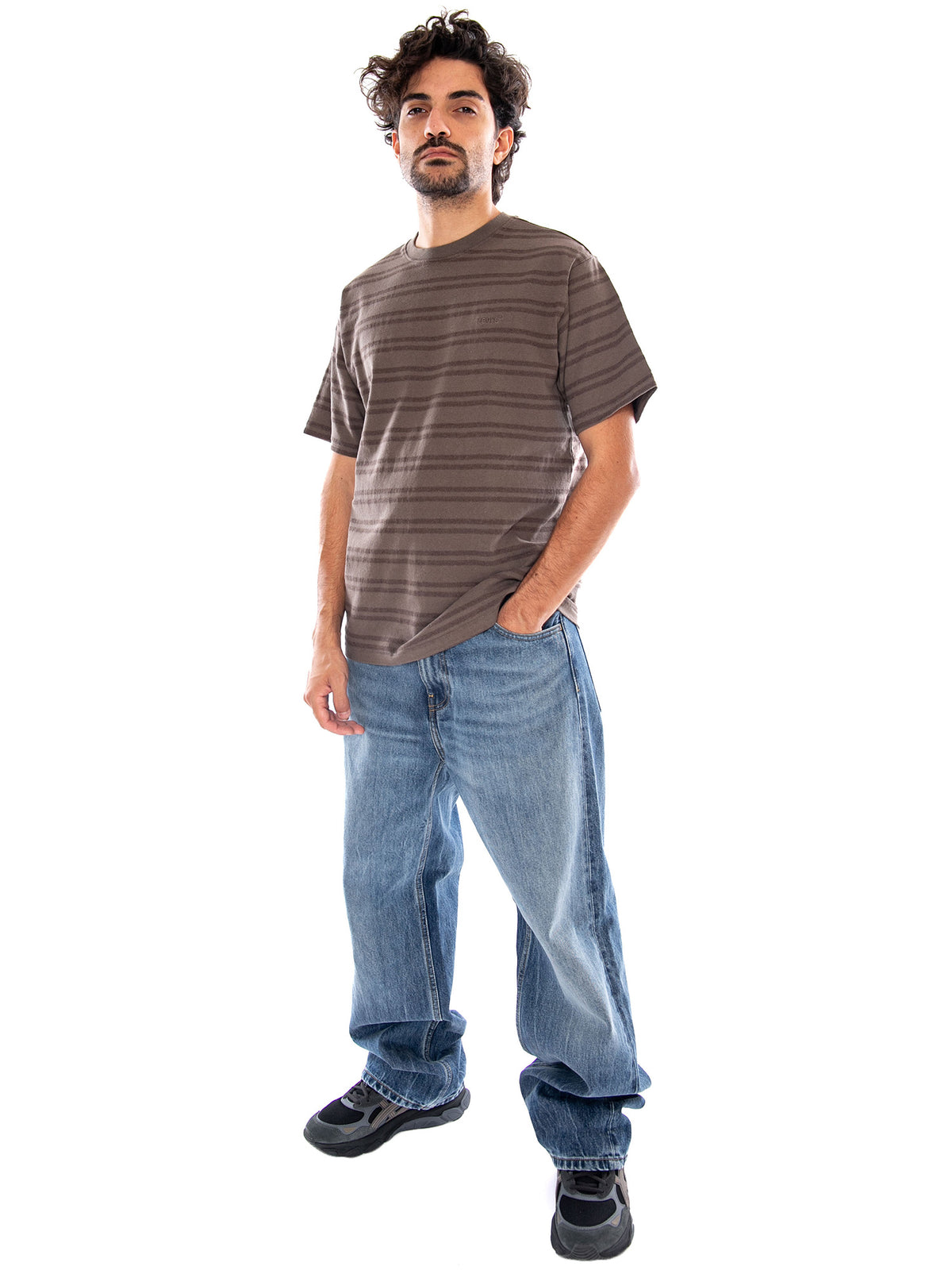 RED TAB VINTAGE TEE MINERAL BLACK GARMENT BROWN - Maglietta Girocollo Uomo Multicolore A0637 0223 LEVIS 
