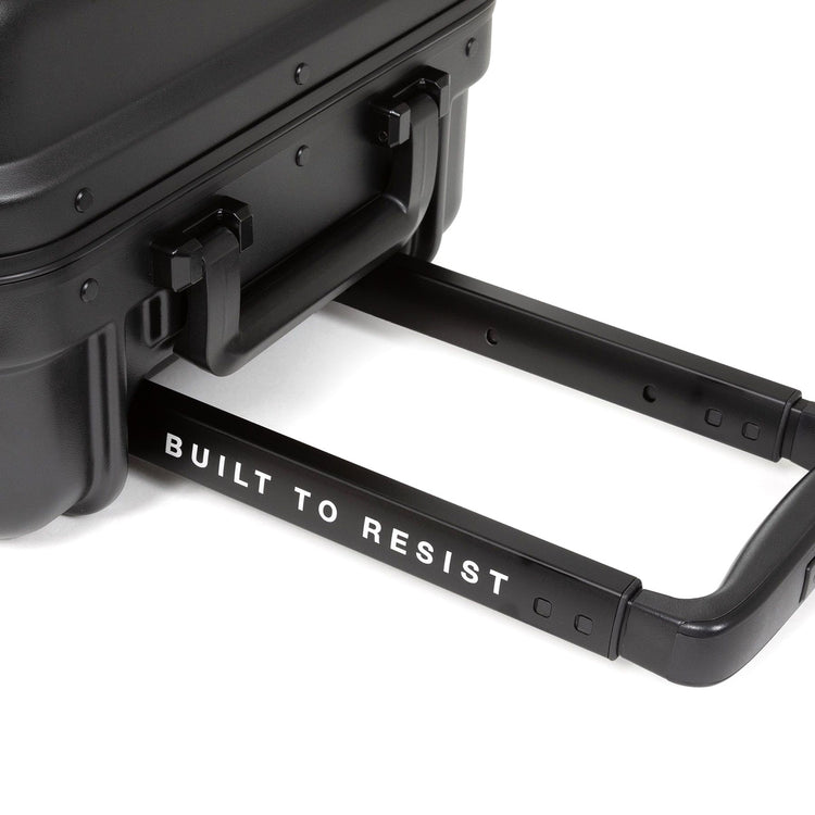Resist'R Case S Black - Valigia Trolley Nera EK0A5BJE0081 . EASTPAK 
