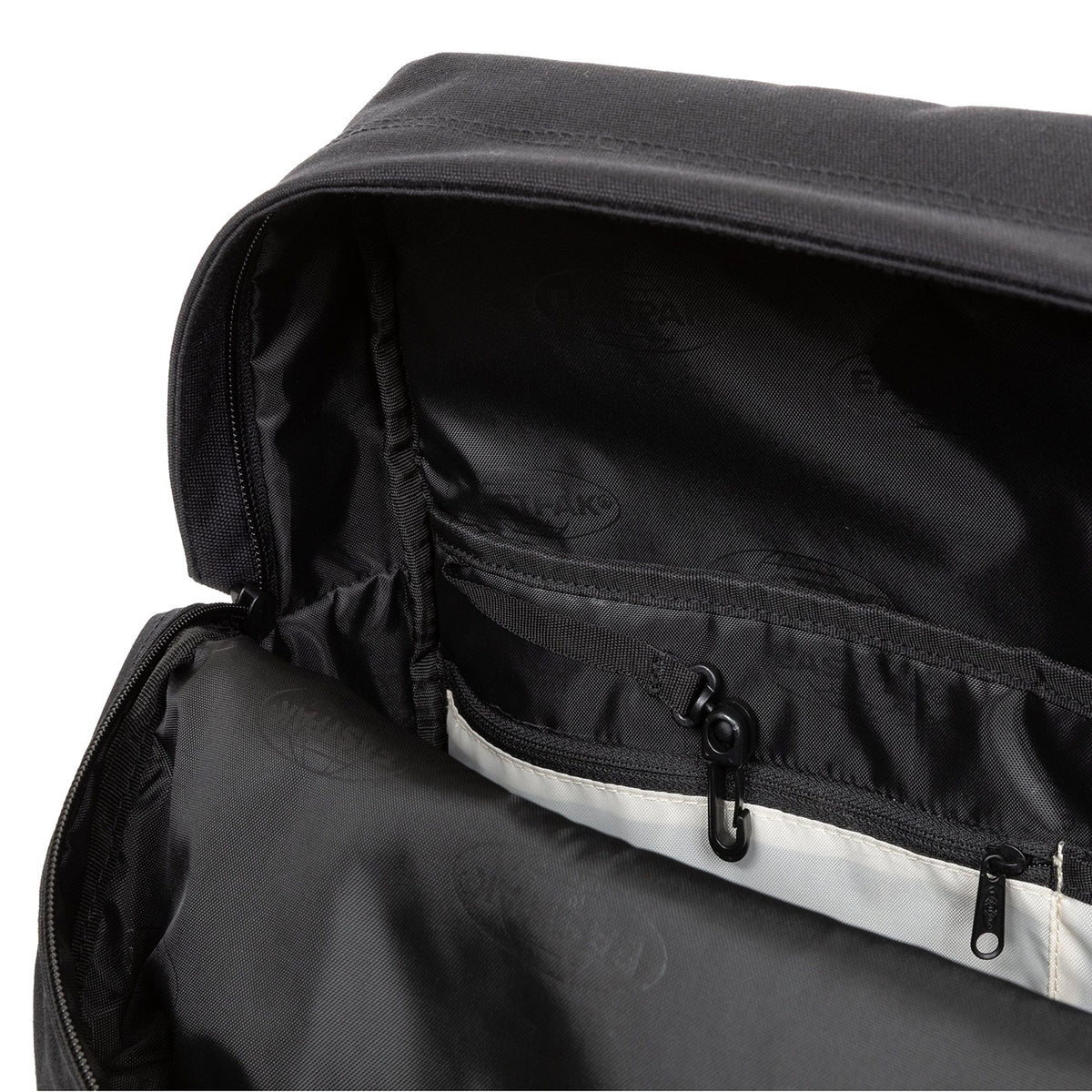 Icon Totepack On Black - Zaino Nero EK0A5BKK4T61 . EASTPAK 