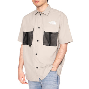 Unisex Nse Summer Shirt - Camicia Maniche Corte Uomo Grigia NF0A8BK11I41 . THE NORTH FACE 