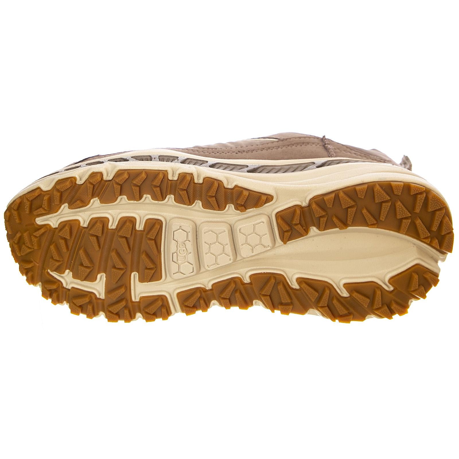  UGSCA805ZCRB1116311W  UGG 