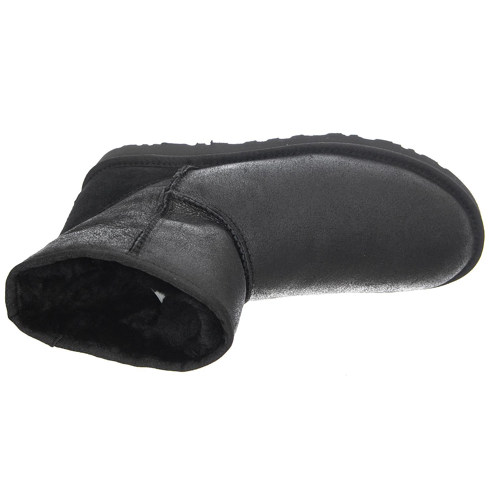  UGMCLMBJBK1007307M  UGG 