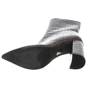  9918-320  JEFFREY CAMPBELL 