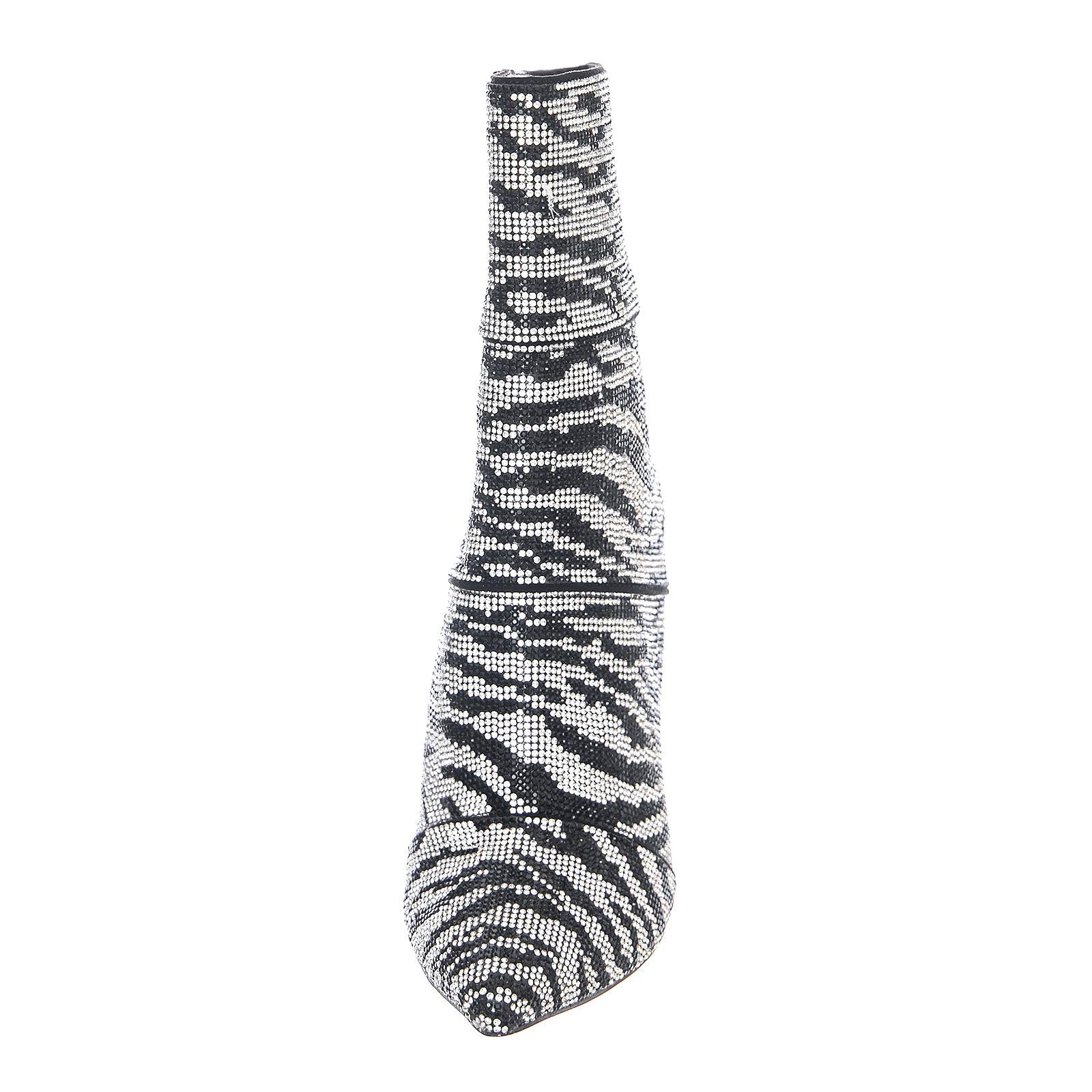  SMSWINONA-ZEBRA  STEVE MADDEN 