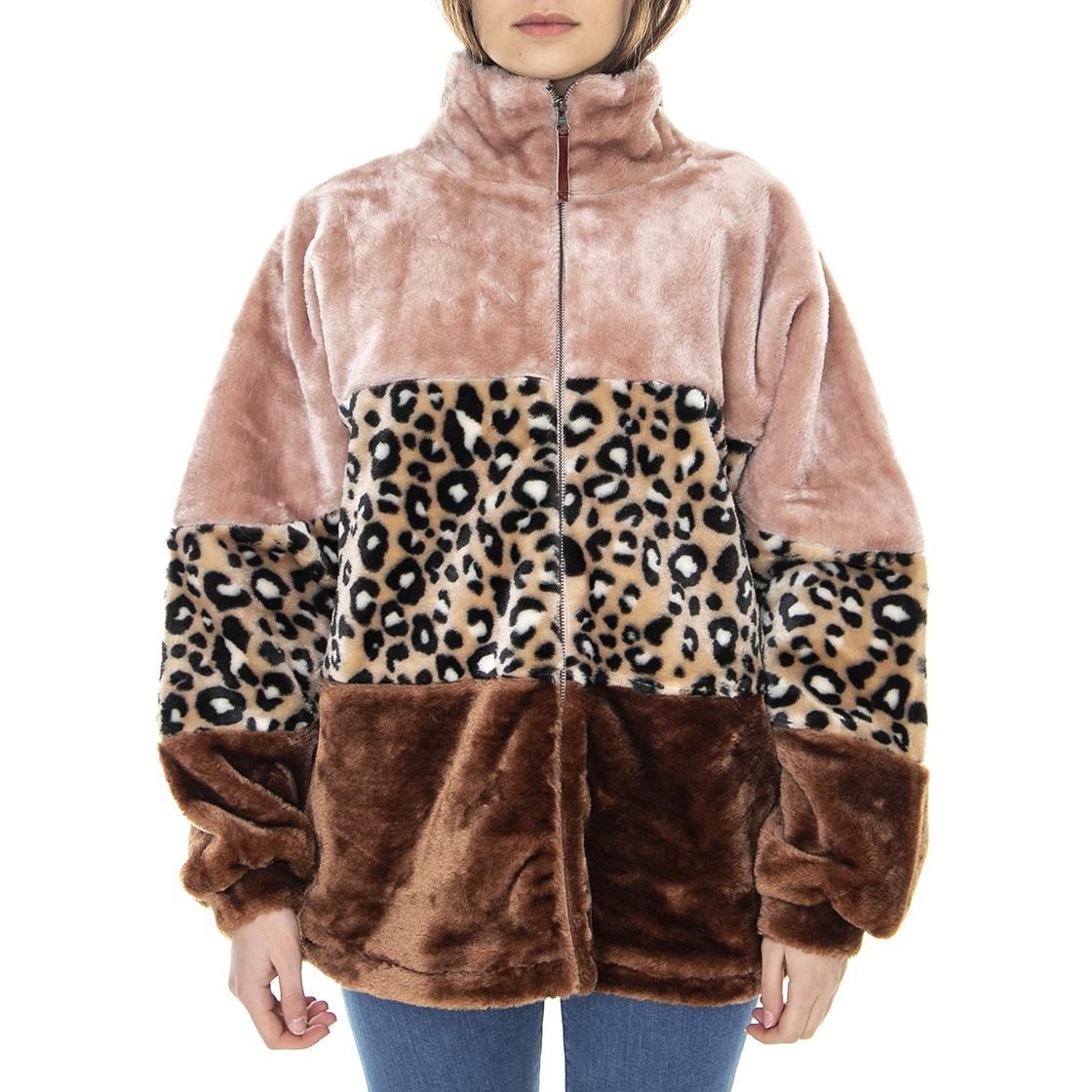  UGC1117742-CFML  UGG 