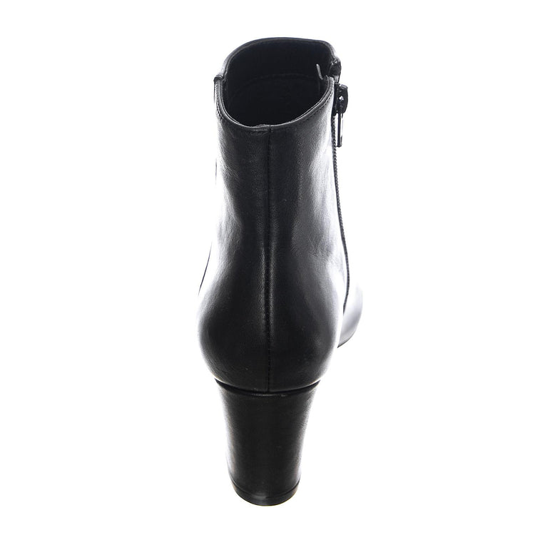  MISS01S1  STEVE MADDEN 