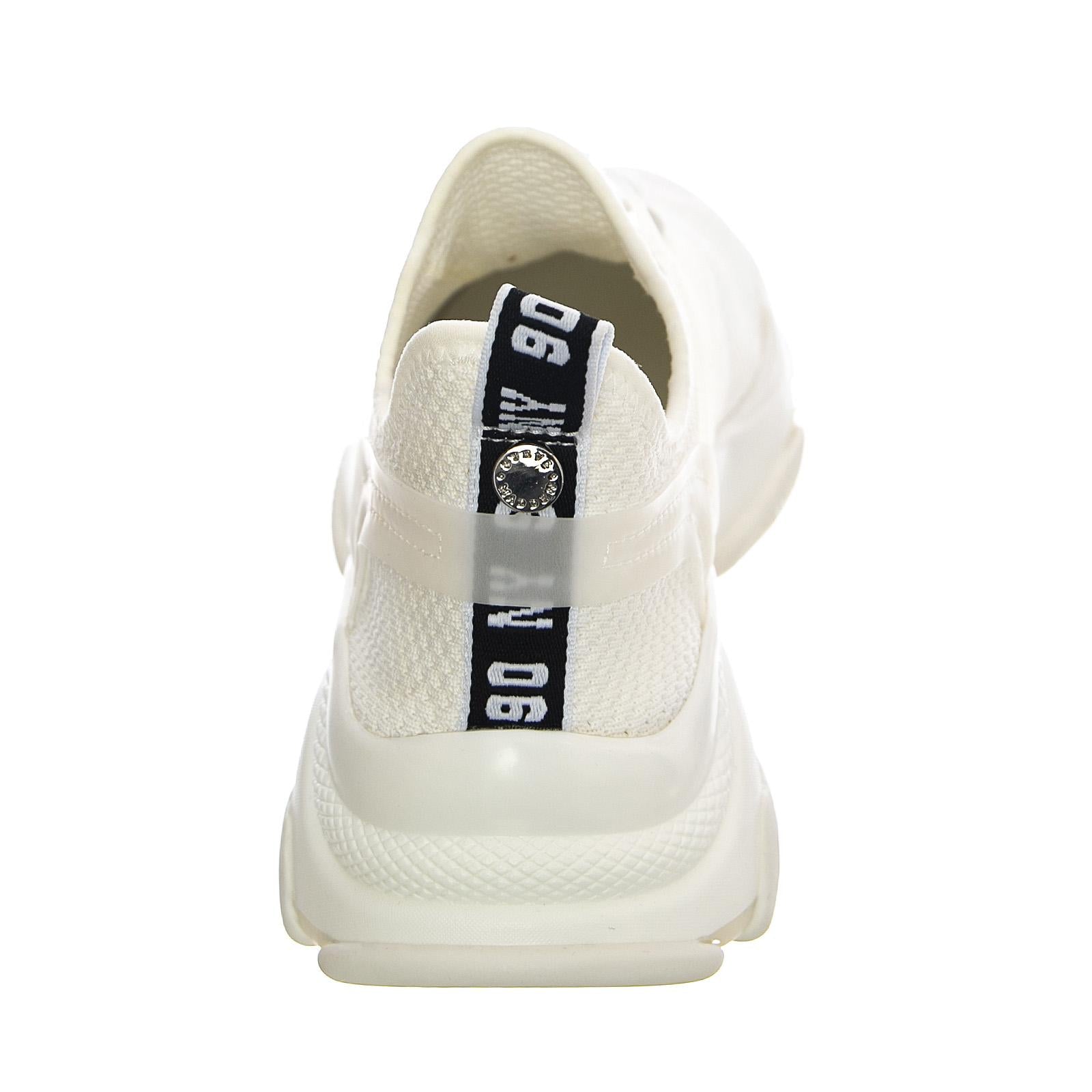  MATC01S1  STEVE MADDEN 