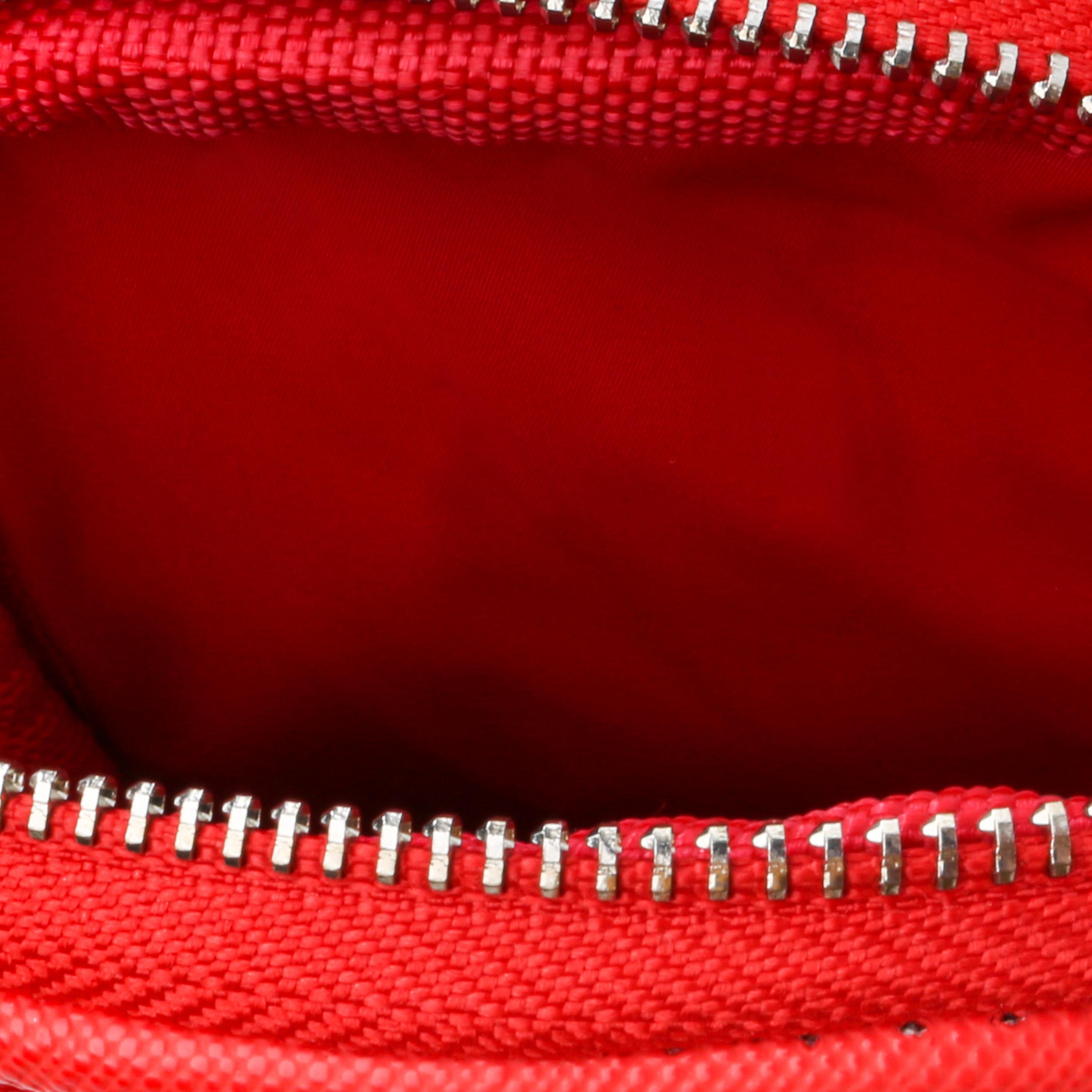  SMABHANDY-RED  STEVE MADDEN 