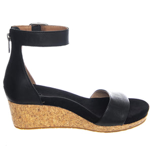  UGSZOEBK1102674W  UGG 