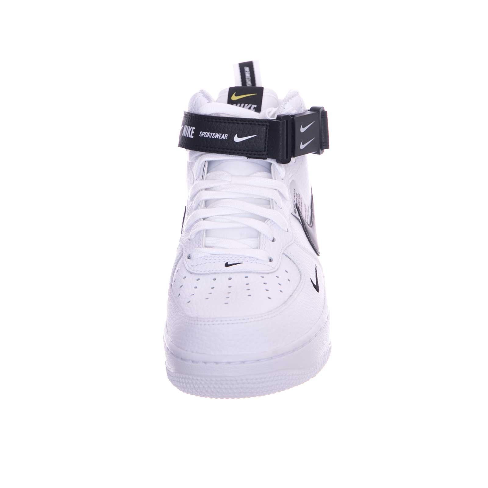  804609-103  NIKE 