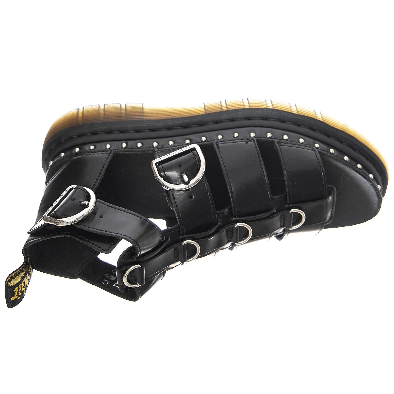  DMSMACHBKBU26566001  DR.MARTENS 