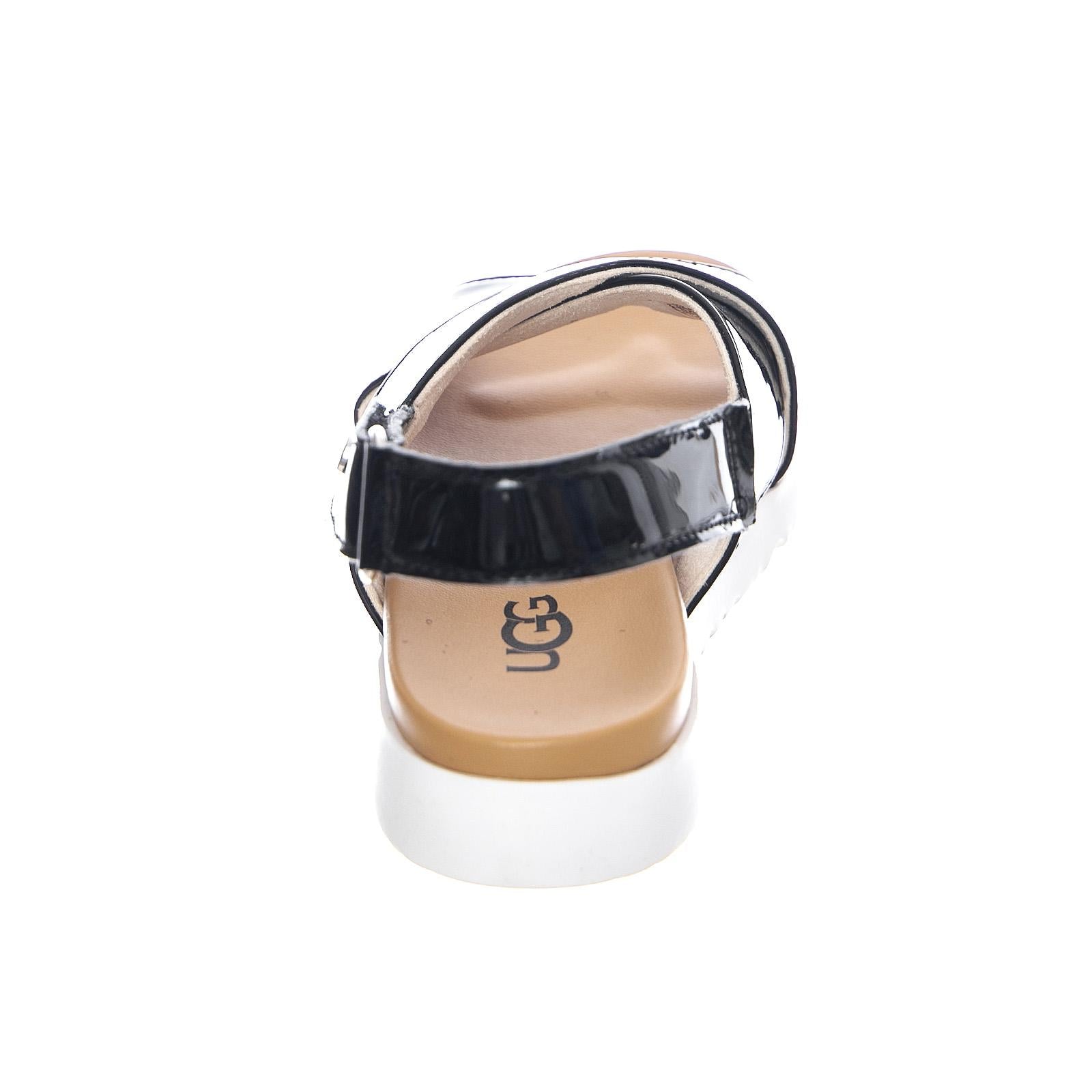  UGKKLARABK1107987K  UGG 