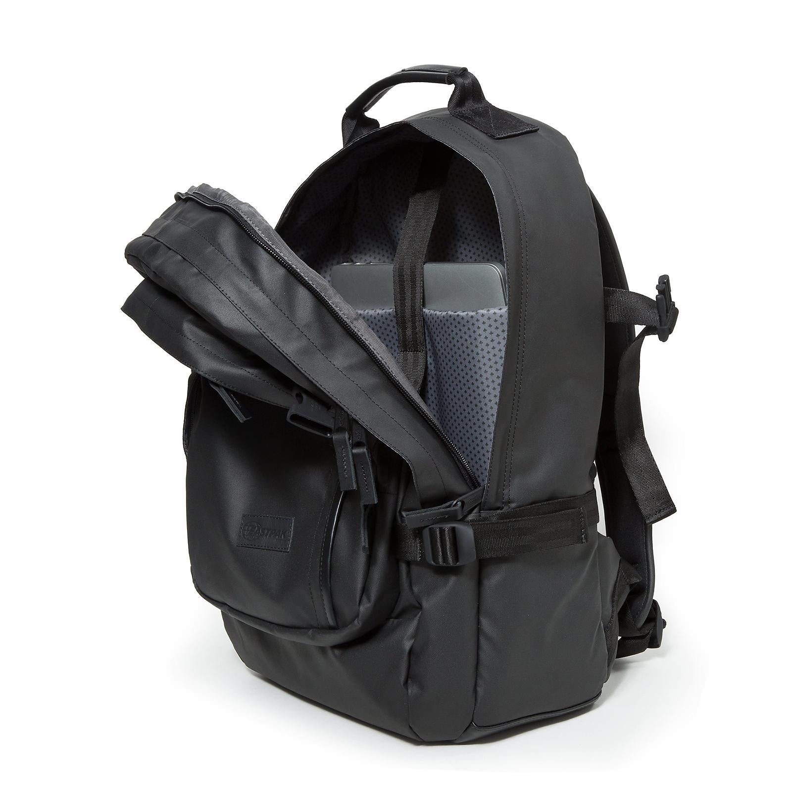 VOLKER BLACK COATED EK20758Q  EASTPAK 