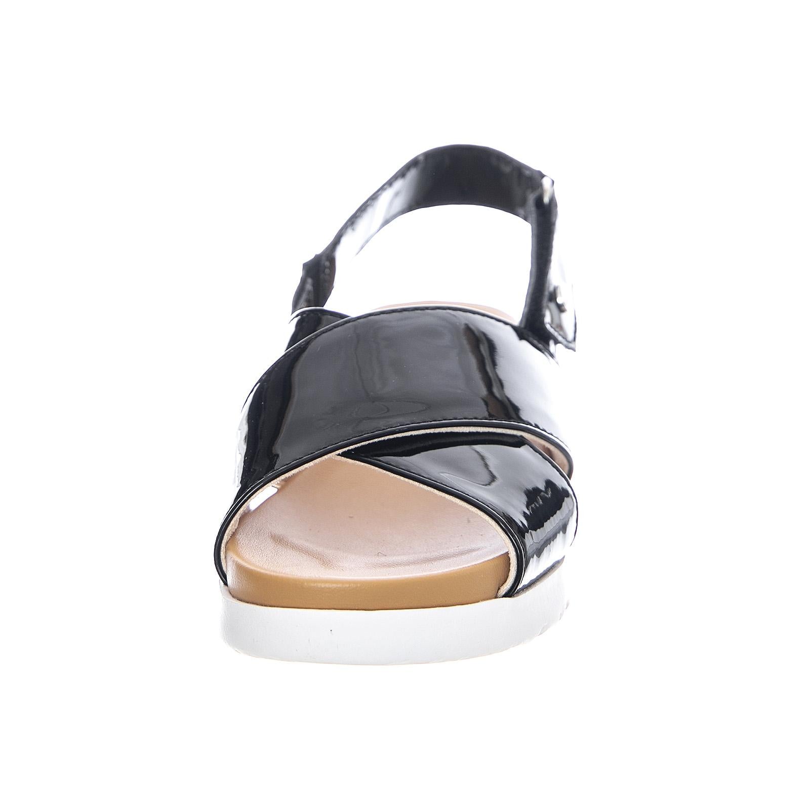  UGKKLARABK1107987K  UGG 