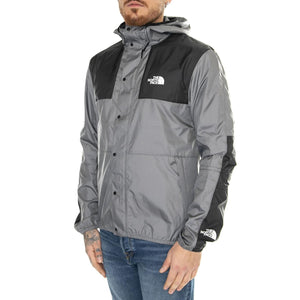 M Seasonal Mountain Jacket Eu Smoked Pearl - Giacca Uomo Grigia NF0A5IG30UZ1  THE NORTH FACE 