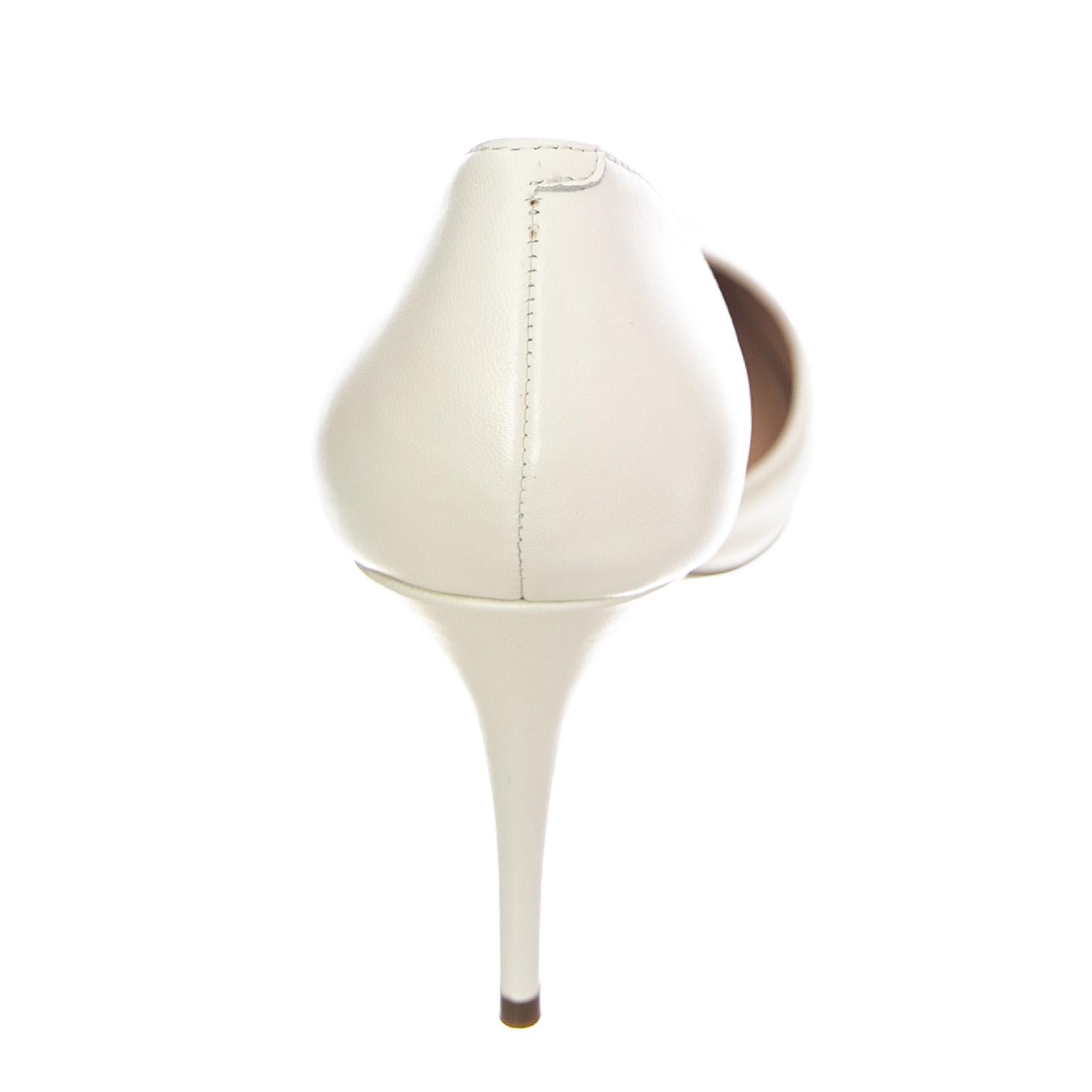  SMSLESSONS-WHT  STEVE MADDEN 