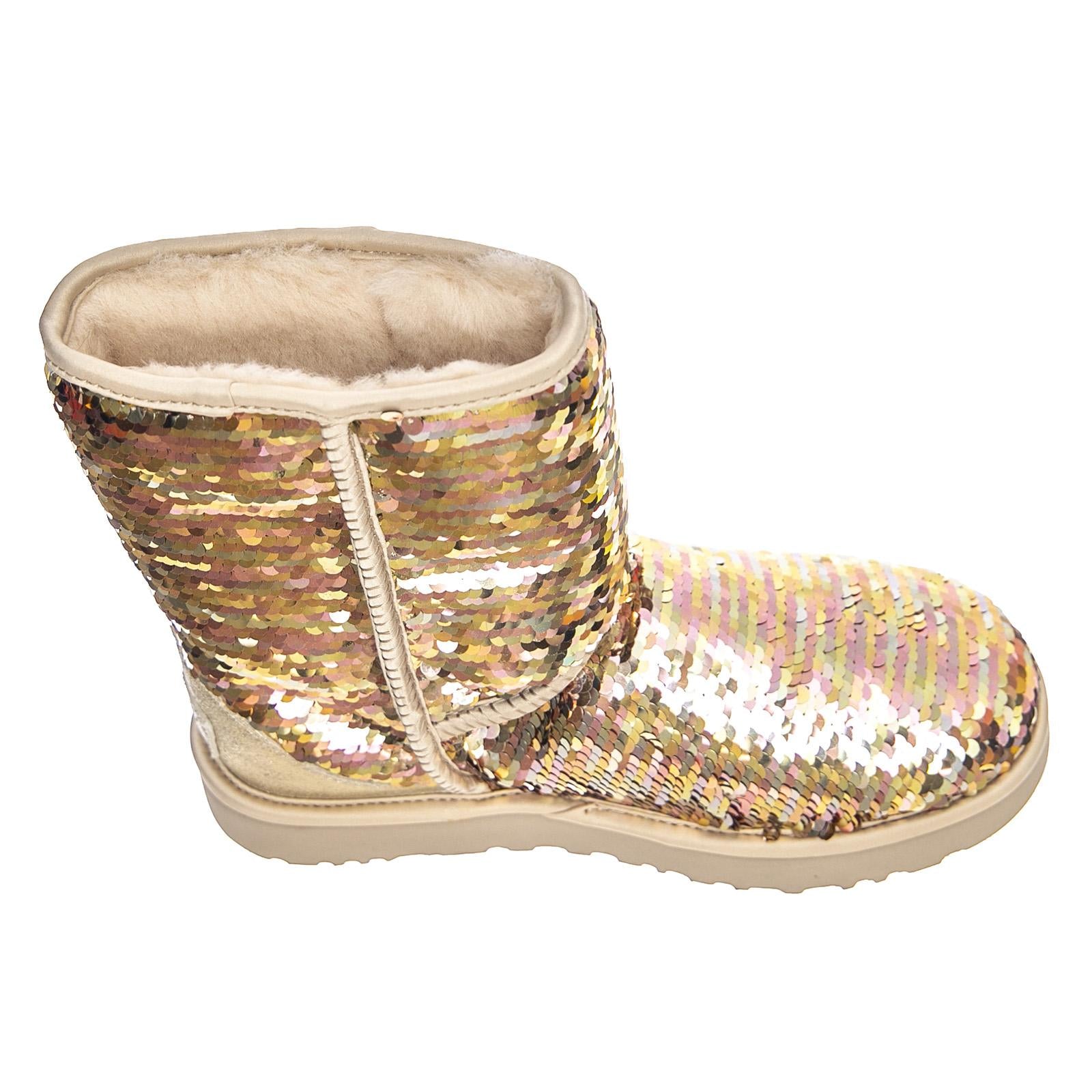  UGSCLSSQGD1094982W  UGG 