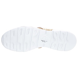  UGSTYESGD1019058W  UGG 