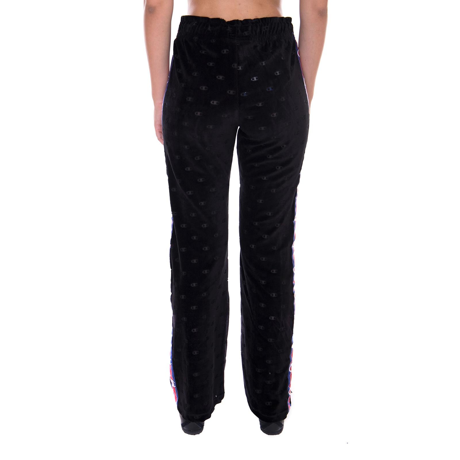  111048-KL001  CHAMPION 