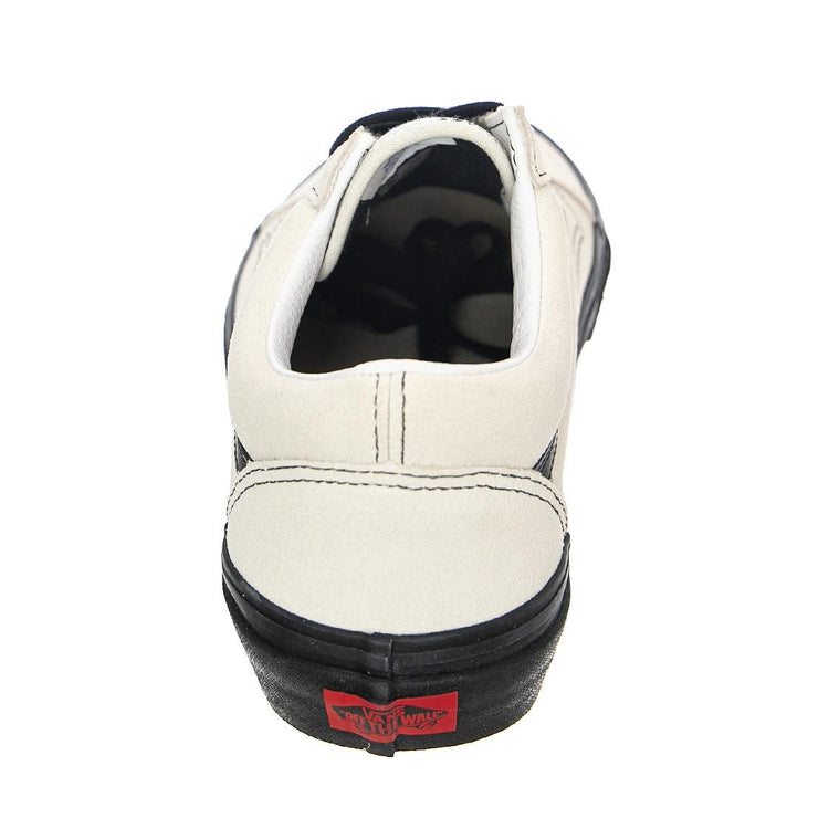  VN0A54F39XO1  VANS 