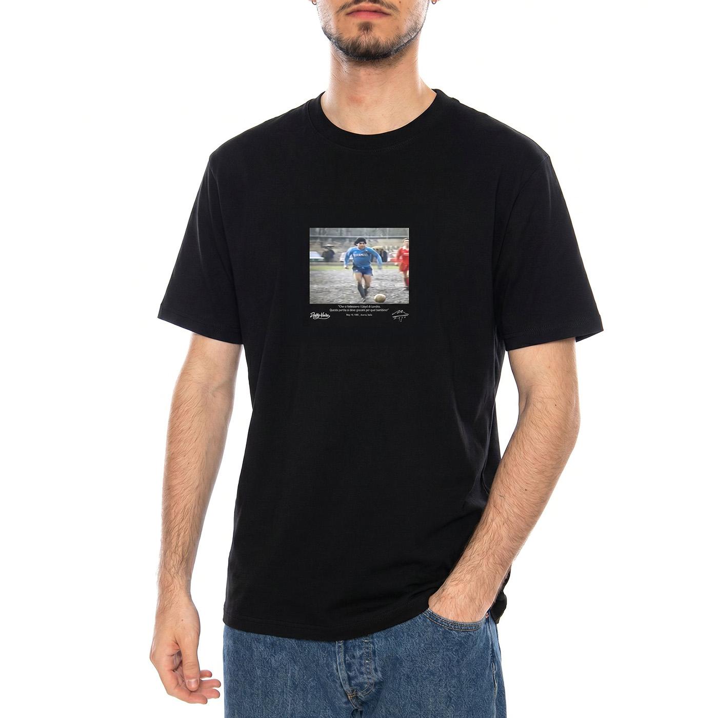 "Partita del Fango" Tee Black - Maglietta Maradoa Girocollo Uomo Nera TS1367 T4-01 DOLLY NOIRE 