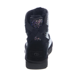  UGSCLMBOWCBK1107073W  UGG 