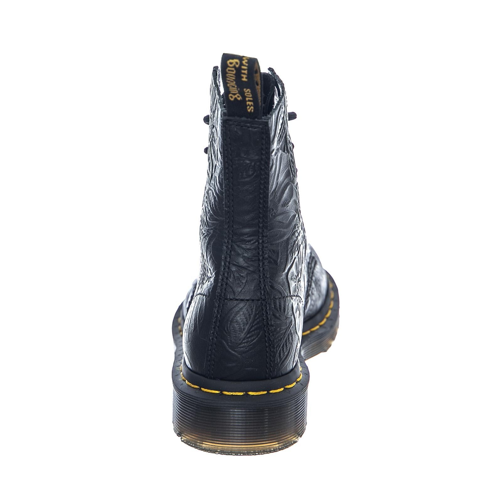  DMSPASCFEBK24002001  DR.MARTENS 
