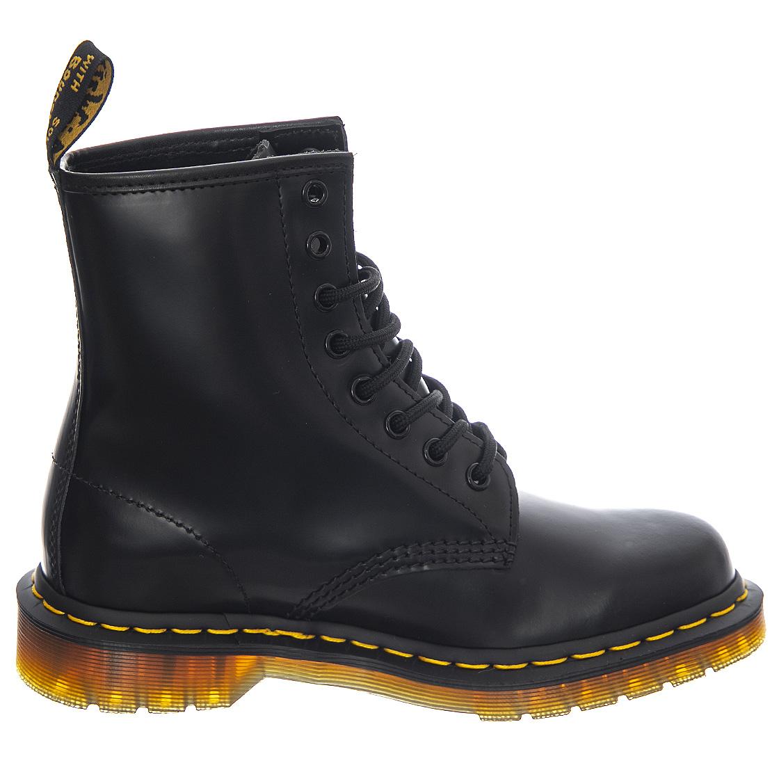  11822006  DR.MARTENS 