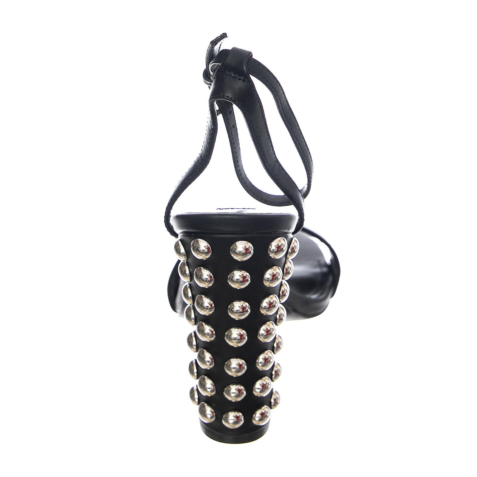  SMSARIANNA-BLK  STEVE MADDEN 