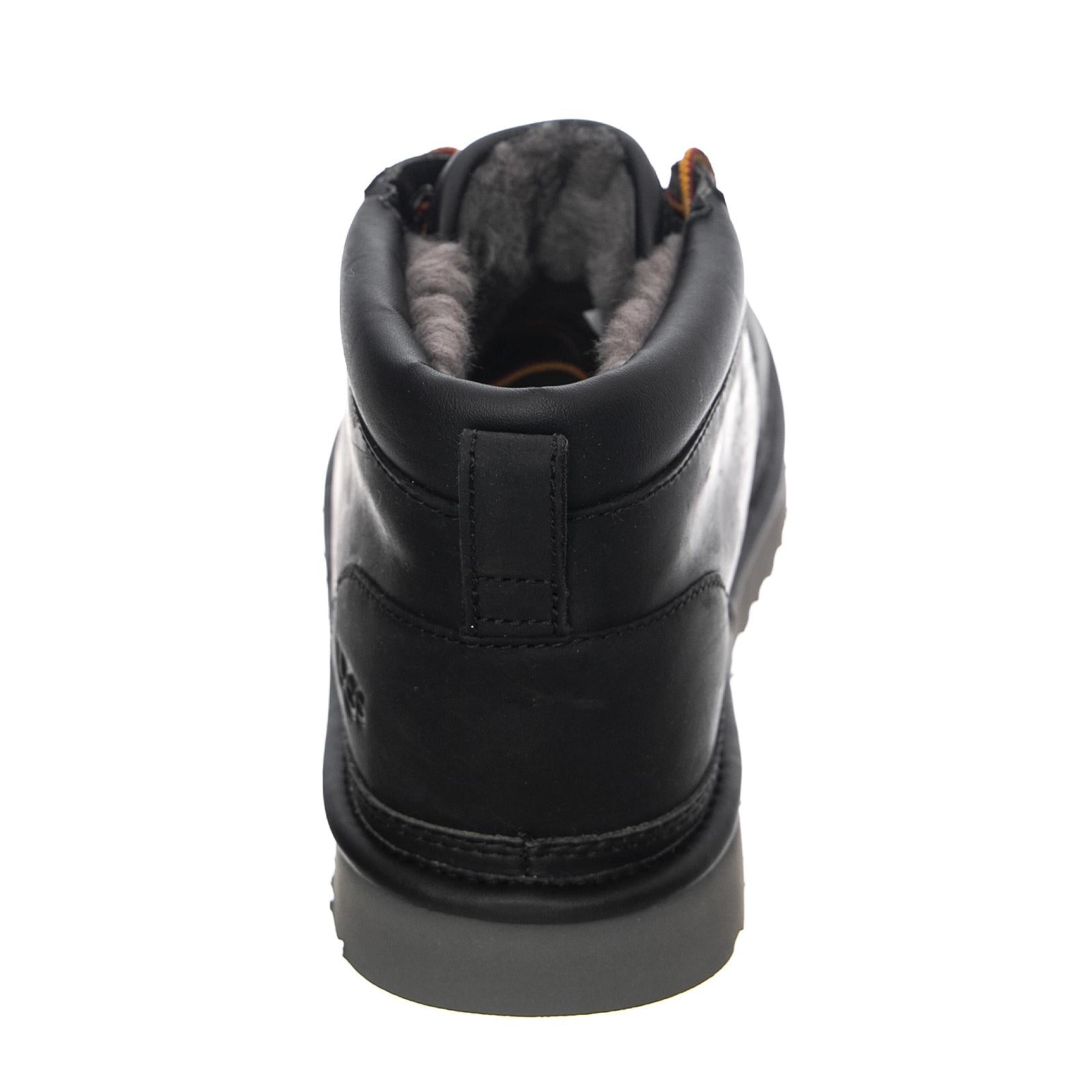  UGMNEUMUBTNL1106994M  UGG 