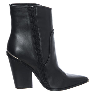  RARE02S1  STEVE MADDEN 