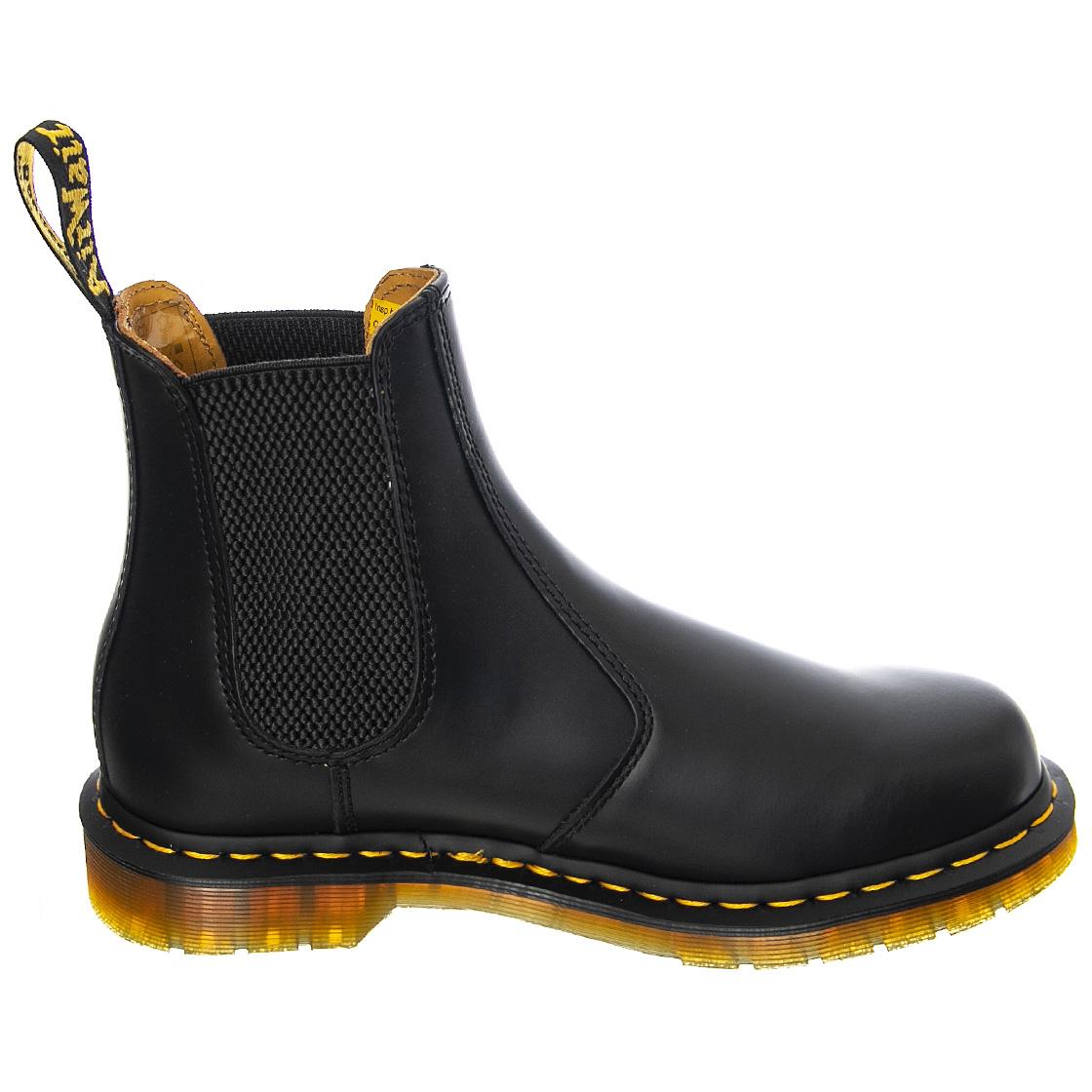  22227001  DR.MARTENS 