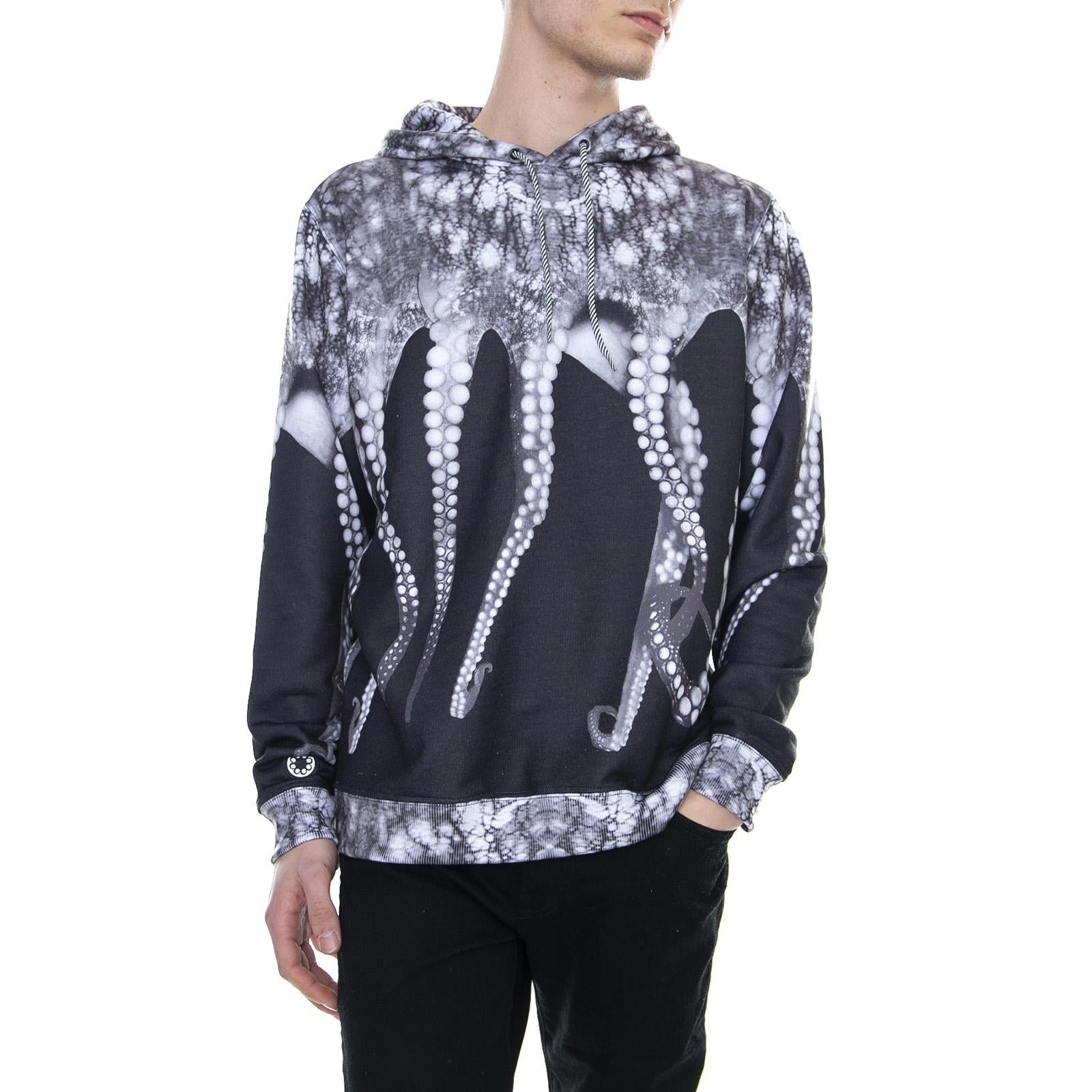  19SOSH02-REALGREY  OCTOPUS 