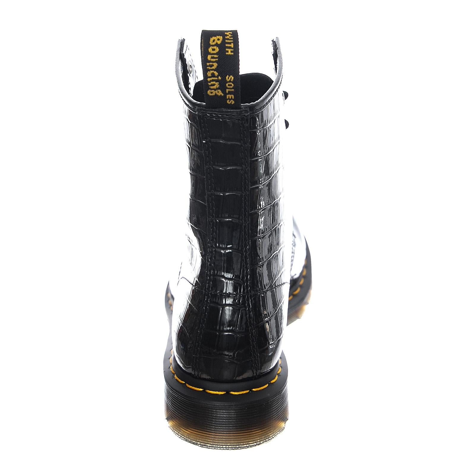  DMSPASCBPCR26262001  DR.MARTENS 