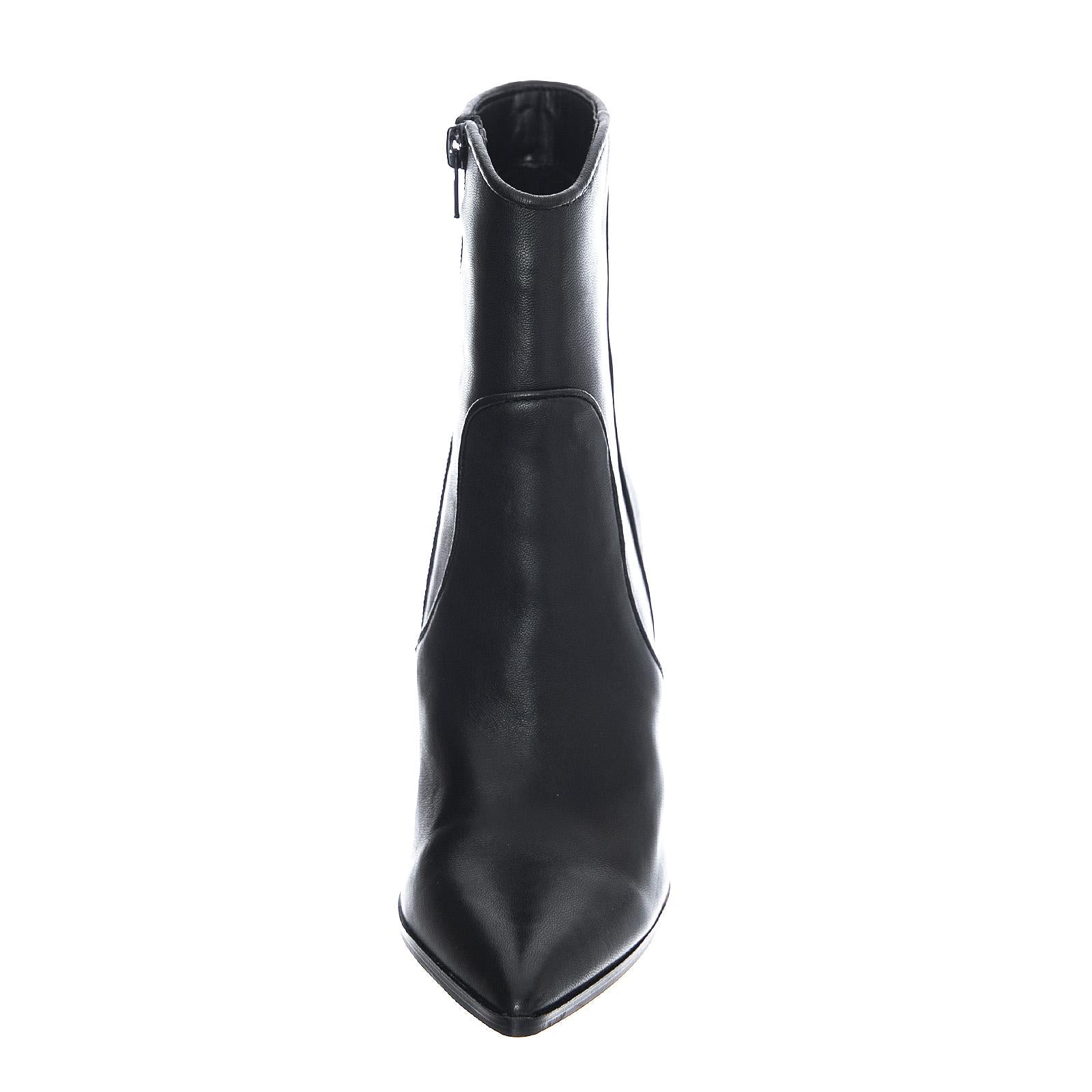  RARE02S1  STEVE MADDEN 