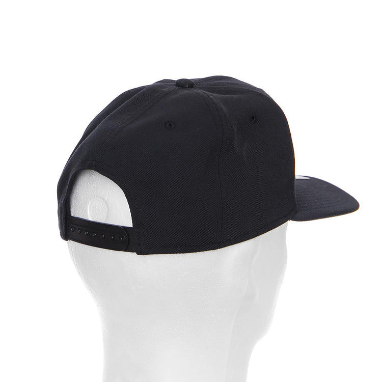 U NSW CAP PRO SWOOSH CLASSIC BLACK / PINE GREEN / WHITE 639534-011  NIKE 