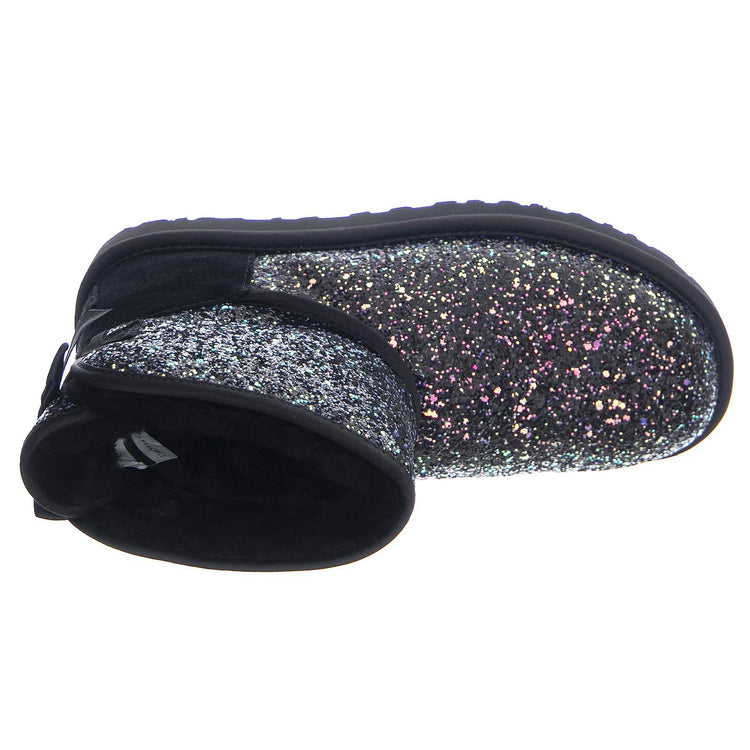  UGSCLMBOWCBK1107073W  UGG 