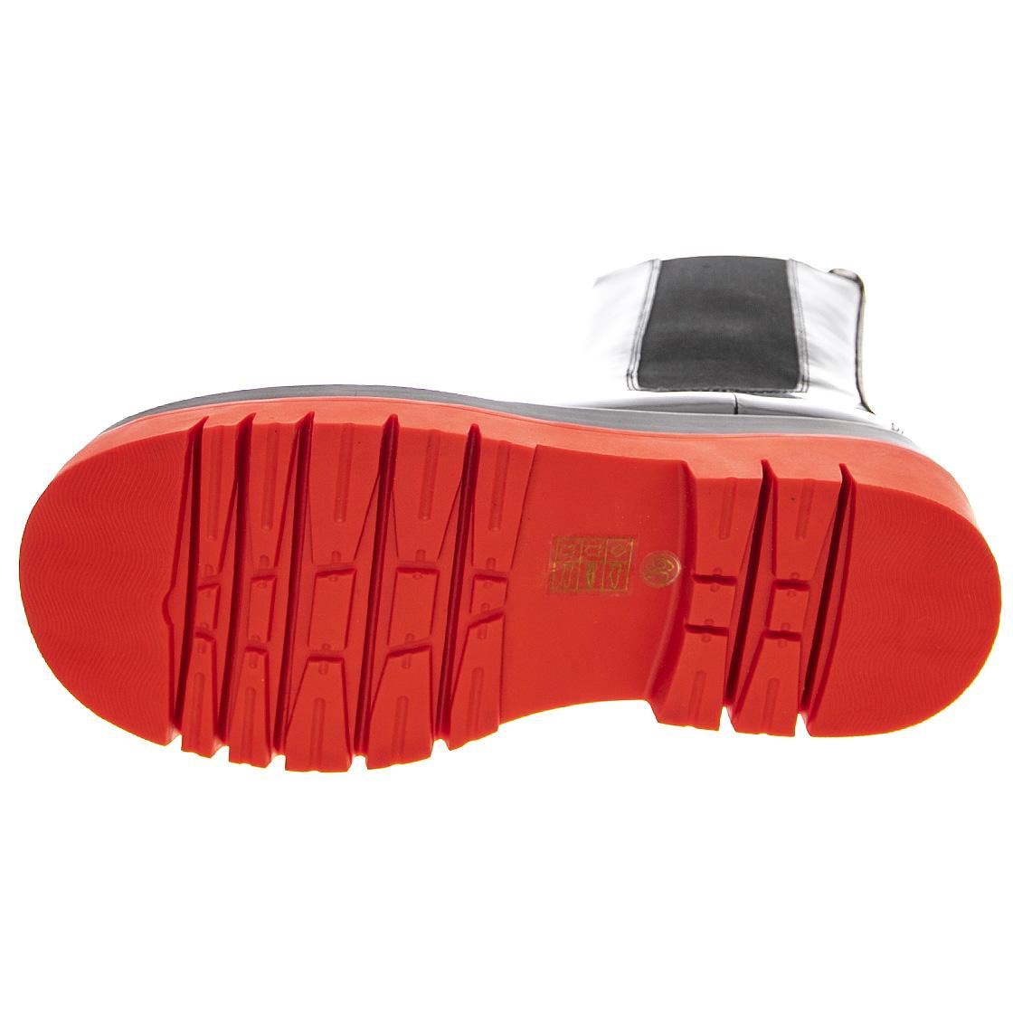  JCSJCD034112-BLKRED  JEFFREY CAMPBELL 