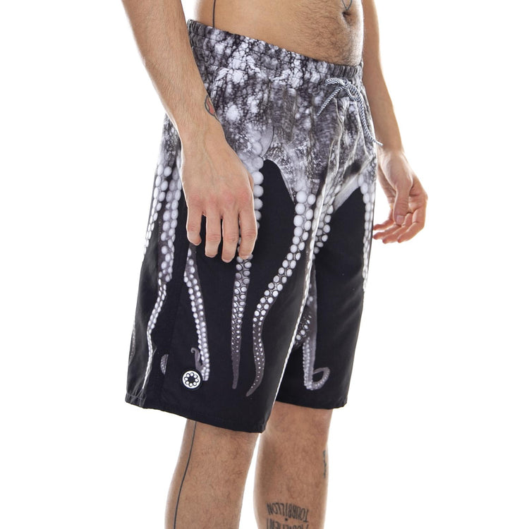  19SOBS02-REALGREY  OCTOPUS 