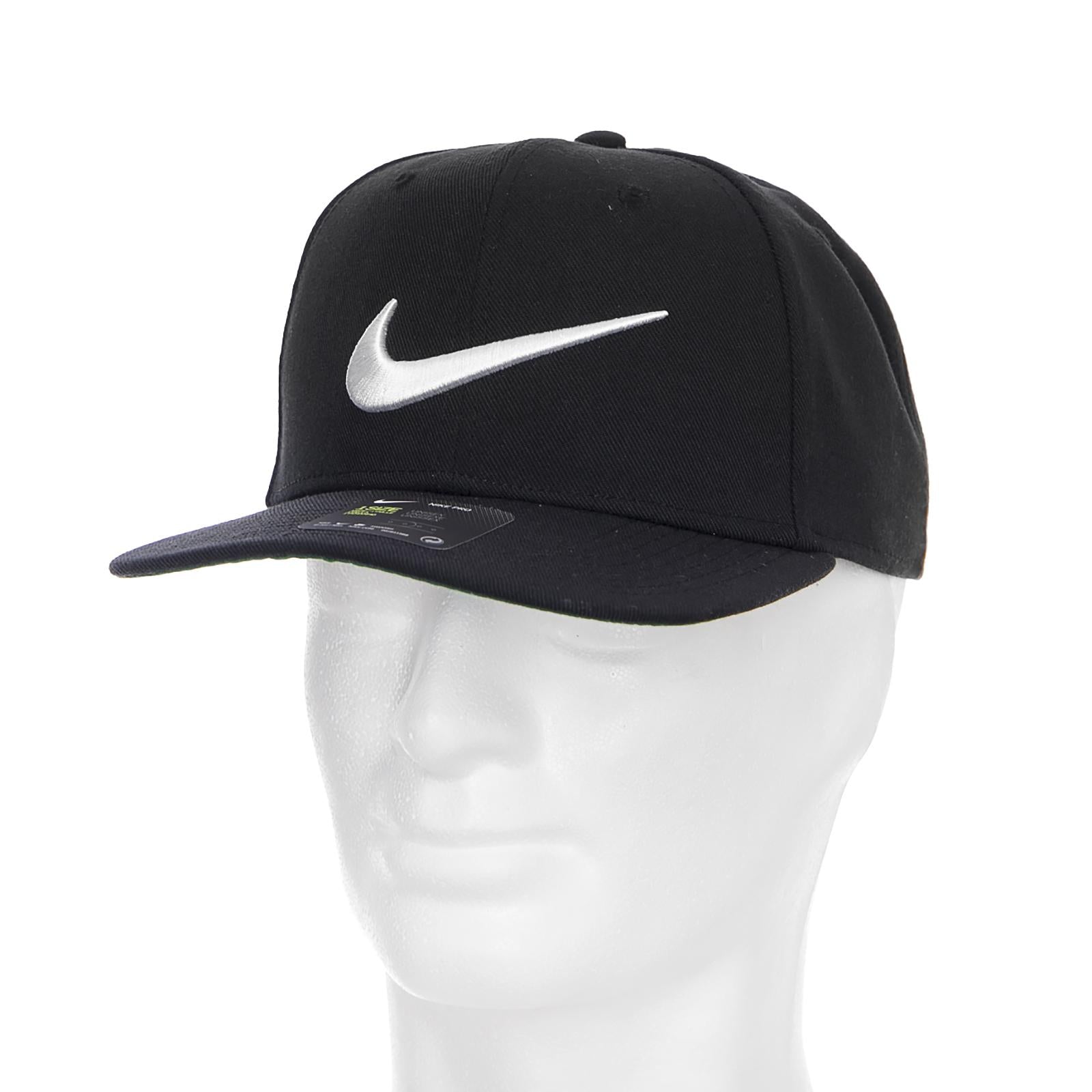 U NSW CAP PRO SWOOSH CLASSIC BLACK / PINE GREEN / WHITE 639534-011  NIKE 