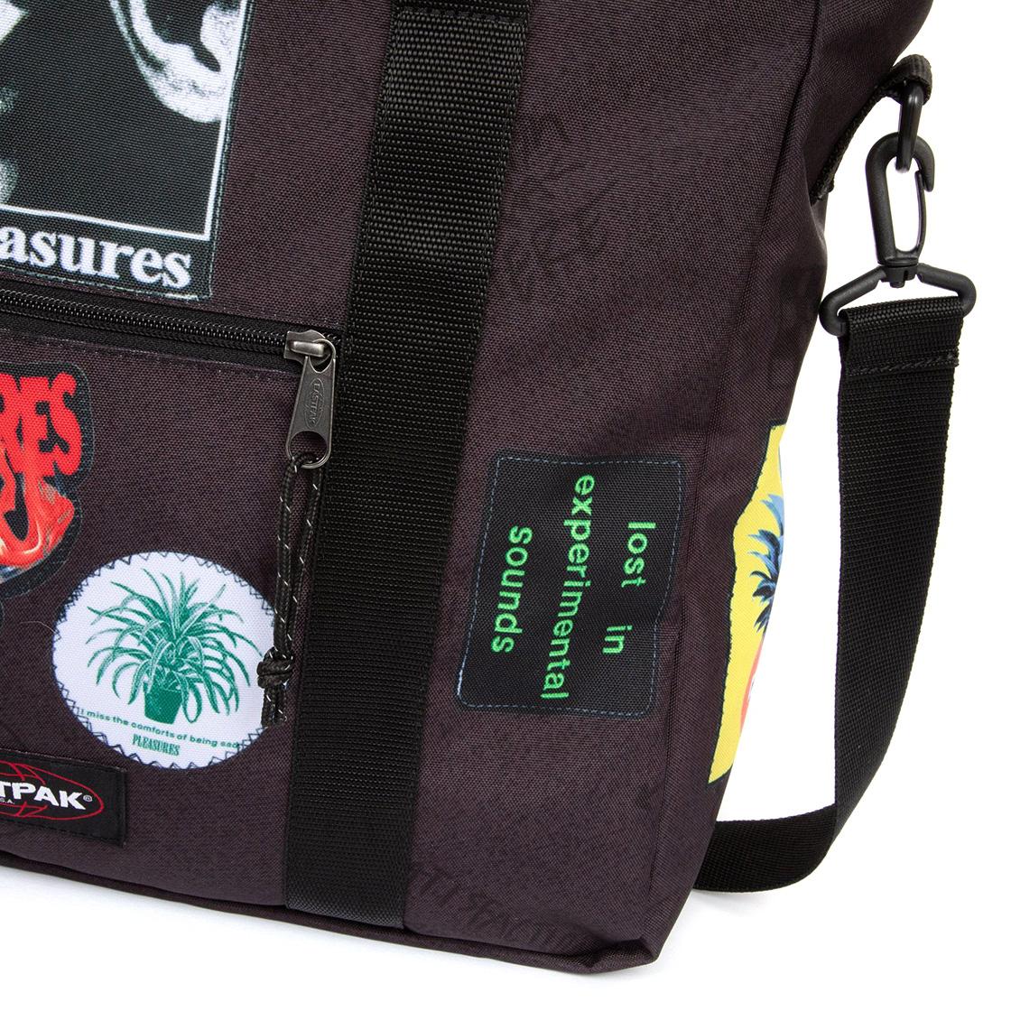  EK0A5BB1Q791  EASTPAK 