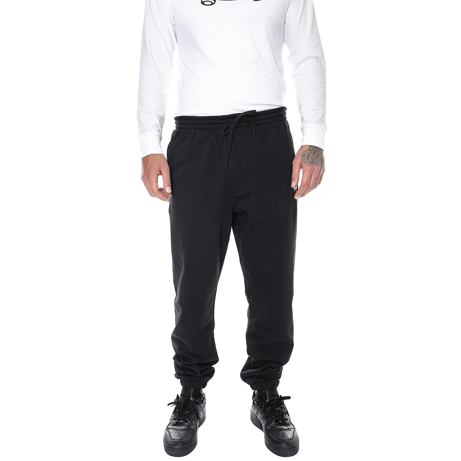  VN0A3HKNBLK1REGS  VANS 