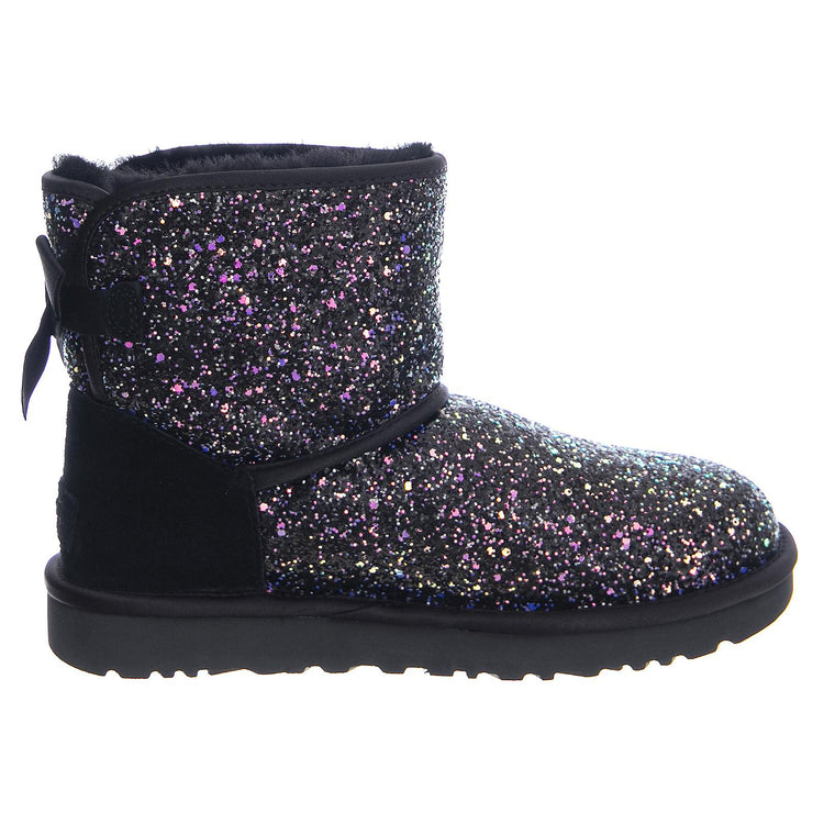  UGSCLMBOWCBK1107073W  UGG 