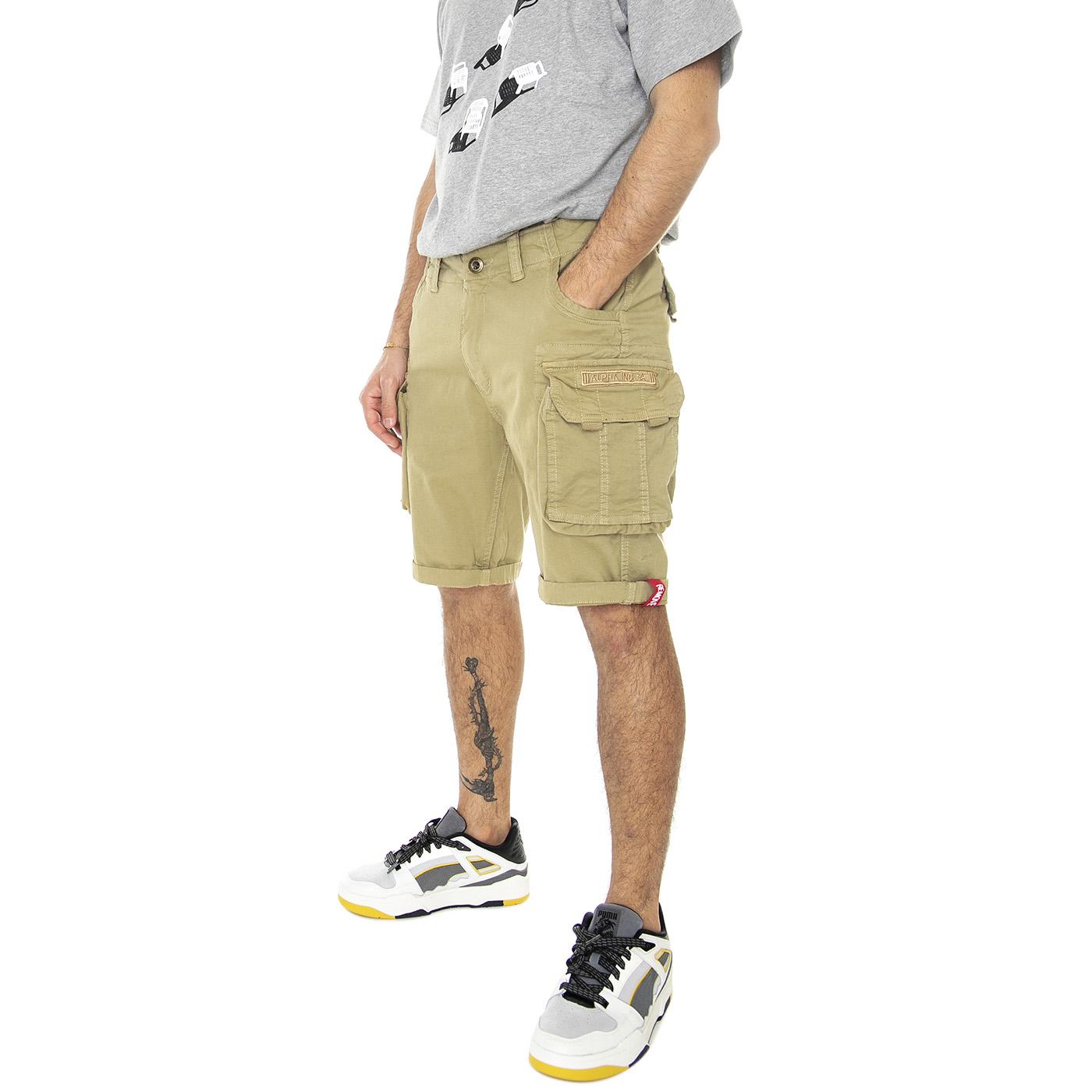 M' Crew Short Light Olive - Bermuda Uomo Verdi 176203-82  ALPHA INDUSTRIES 