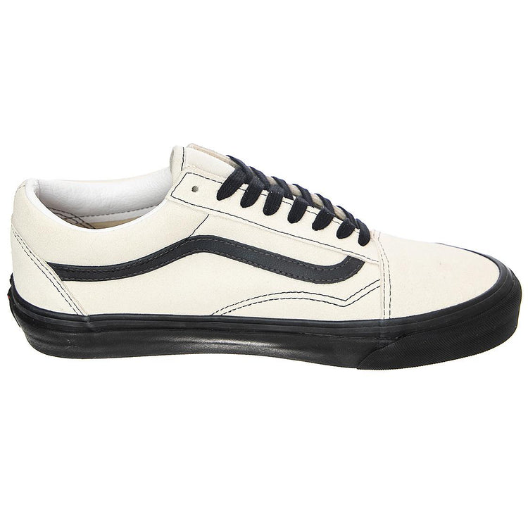  VN0A54F39XO1  VANS 
